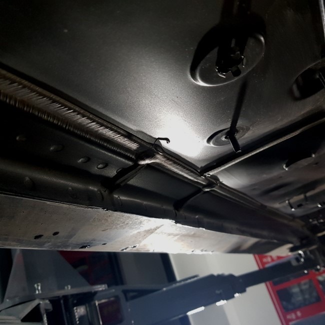 [리버스399] EQ900 언더코팅 작업 시공 사진 6