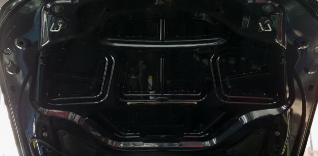 [리버스399] BMW 640i 본넷방음.트렁크방음.2열 바닥 방음 작업 시공 사진 2