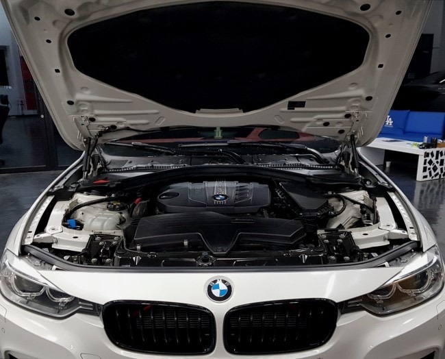 [리버스399] BMW 320D 엔진방음.휀더방음 작업 시공 사진 11