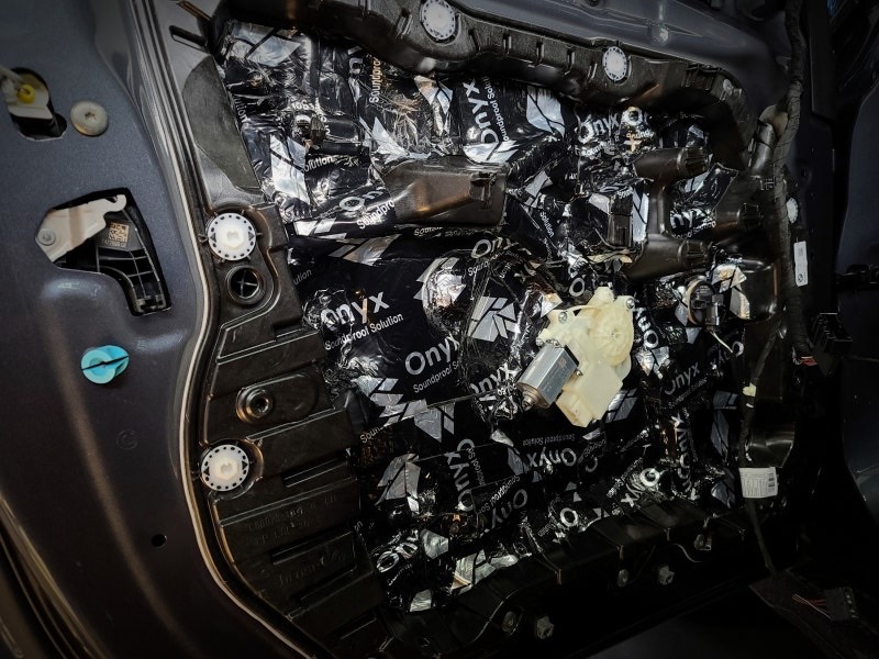 bmw x6 방진패드와 흡음제 방음 사용법 시공 사진 10