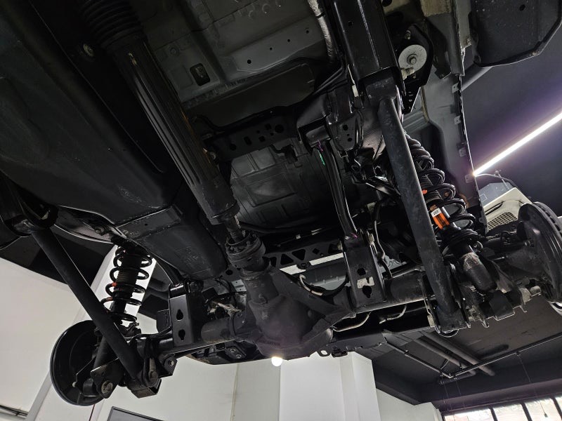 FORD 브롱코 반도체 기술 나노 투명코팅으로 하부 코팅 시공 시공 사진 6