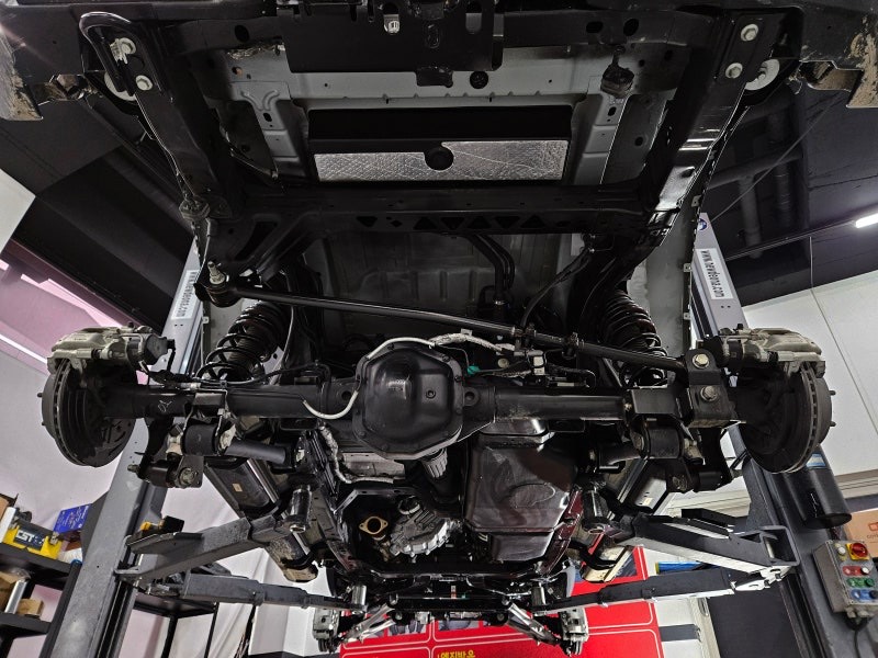 FORD 브롱코 반도체 기술 나노 투명코팅으로 하부 코팅 시공 시공 사진 12