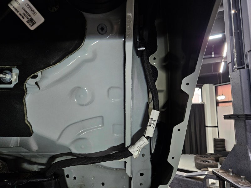 FORD 브롱코 반도체 기술 나노 투명코팅으로 하부 코팅 시공 시공 사진 14