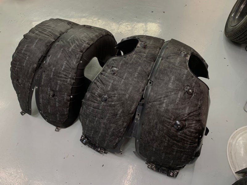 쏘렌토 신차 패키지 방음과 하부 방진 코팅으로 주행 질감 향상 및 컨디션 유지! 시공 사진 70