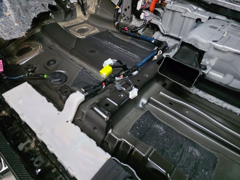 TOYOTA ALPHARD 도요타 알파드 풀 방음 + 하부 코팅 패키지 上 편 시공 사진 22