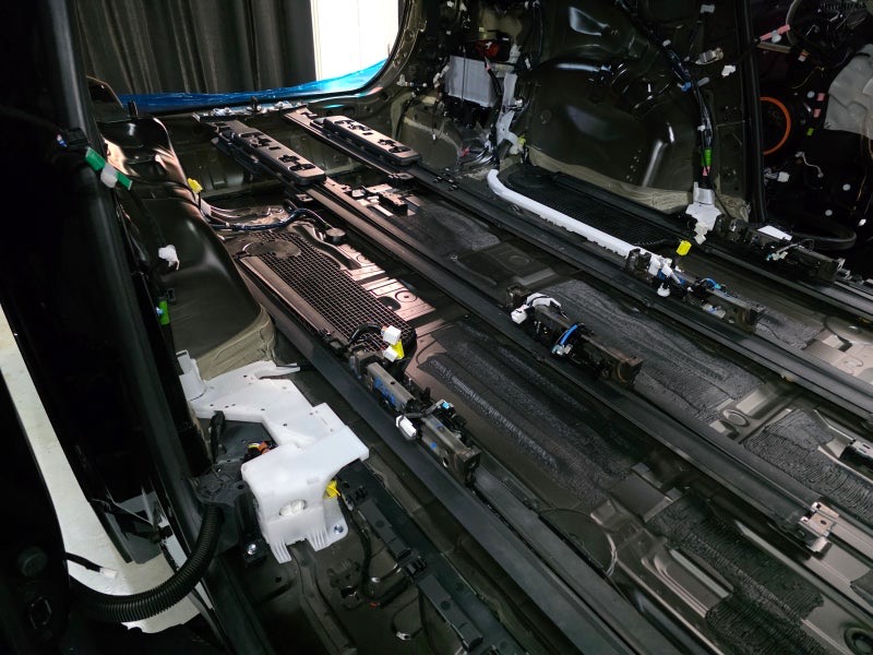 TOYOTA ALPHARD 도요타 알파드 풀 방음 + 하부 코팅 패키지 上 편 시공 사진 25