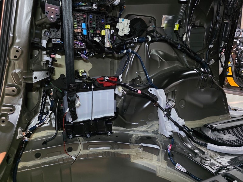 TOYOTA ALPHARD 도요타 알파드 풀 방음 + 하부 코팅 패키지 上 편 시공 사진 27