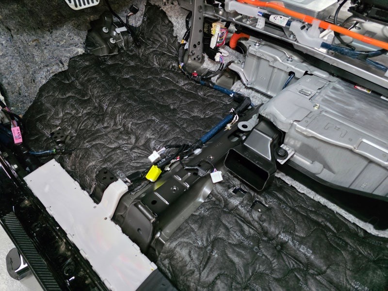 TOYOTA ALPHARD 도요타 알파드 풀 방음 + 하부 코팅 패키지 上 편 시공 사진 38