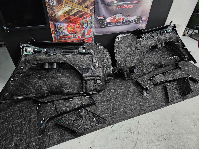 준대형 SUV 팰리세이드 풀 방음 시공 중 엔진룸 방음 / 도어 방음 / 실내 바닥 방음 편 시공 사진 48