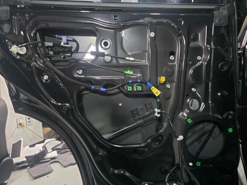 자동차 방음 시공 _ 렉서스 nx300편 시공 사진 13