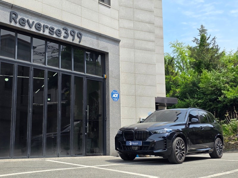 프리미엄 SUV의 완성은 정숙성까지 챙겨야 하죠. BMW X5 도어/휀더 방음 시공 리버스 399에서
